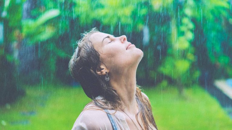 Monsoon arrived: Is bathing in the rain good for your skin and hair?