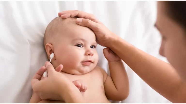 How to clean baby’s ears, nose, and eyes