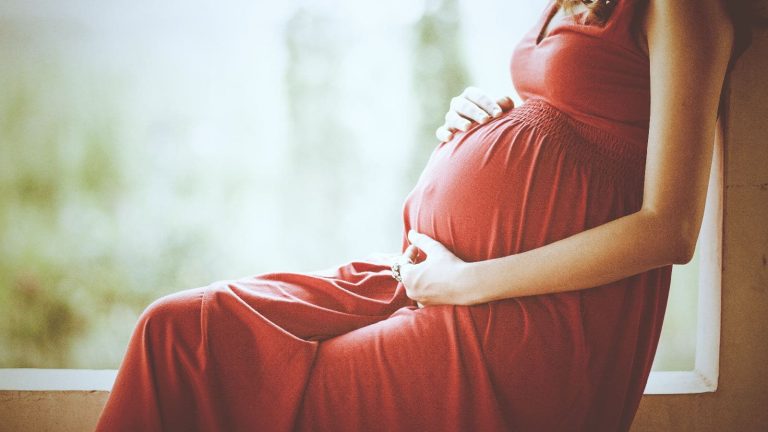 5 signs of a high-risk pregnancy every mom-to-be must know