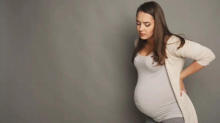 5 ways to ease neck and back pain during pregnancy