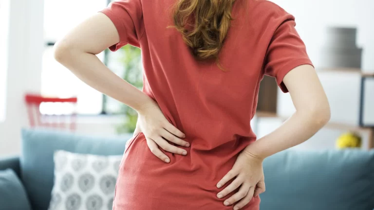 5 causes of right side back pain