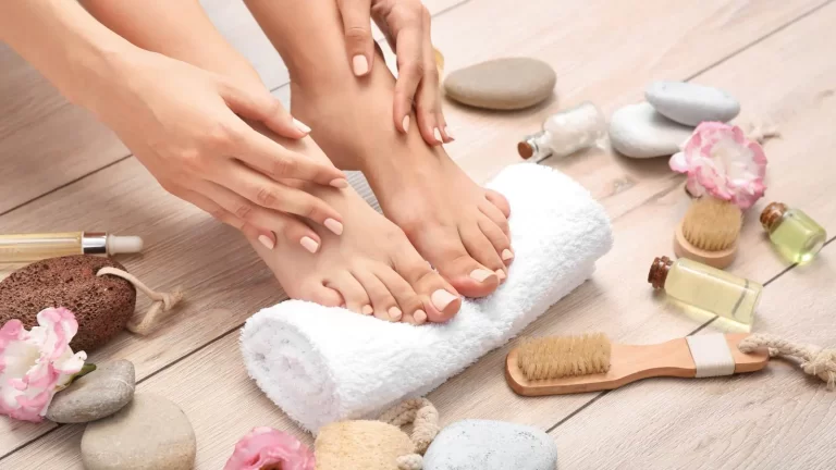 5 tips for foot care during monsoon to keep the infections away