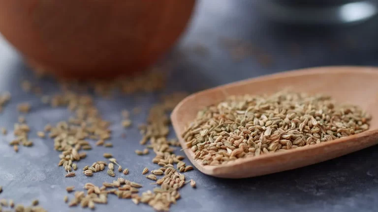 Know 5 different ways to use ajwain to avoid digestion problems