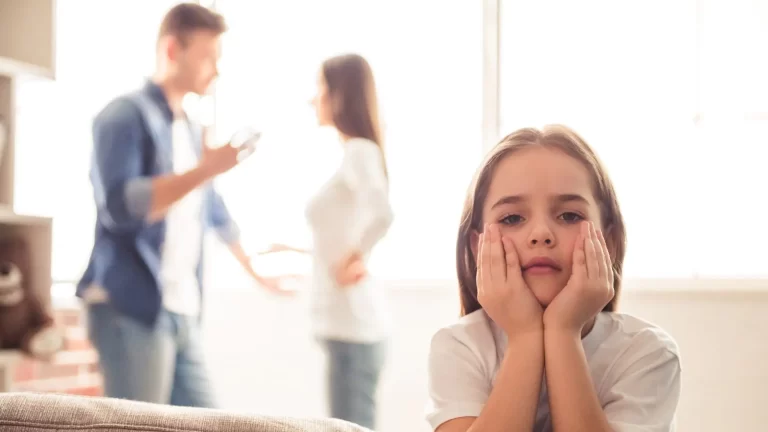 How to deal with parent’s divorce? 6 tips for every heartbroken child