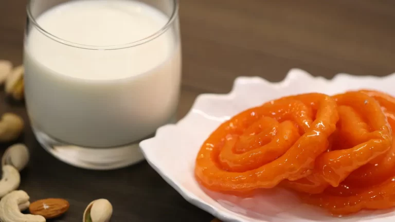 Dussehra recipes: Know the benefits of eating doodh jalebi