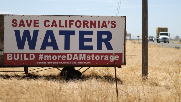 U.S. warns California cities possible water cuts in fourth dry year