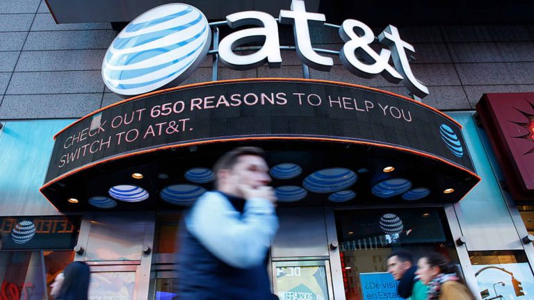 MoffettNathanson downgrades AT&T, says telecom stock is overvalued heading into 2023