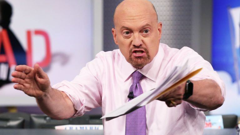 Jim Cramer says the ‘worst of 3 worlds’ helped lead stocks lower on Thursday