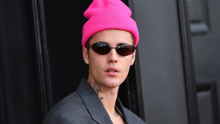H&M Justin Bieber merchandise removed after criticism from pop star