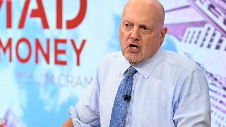 Charts suggest oil, natural gas and wheat could be due for a ‘boom,’ Jim Cramer says