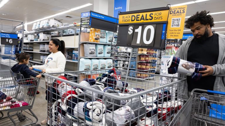Bed Bath & Beyond woes may prove win for retailers Target, Walmart