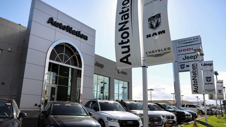 AutoNation stock hits all-time high after solid earnings