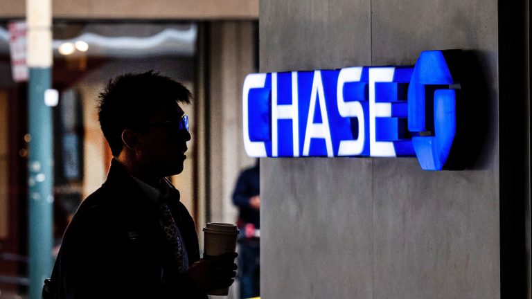 JPMorgan Chase buys fintech Aumni in push to serve venture capital