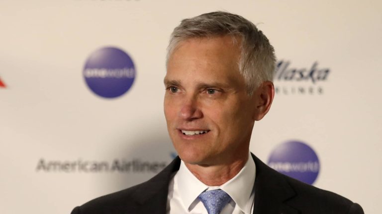 American Airlines CEO tells pilots pay will match Delta’s