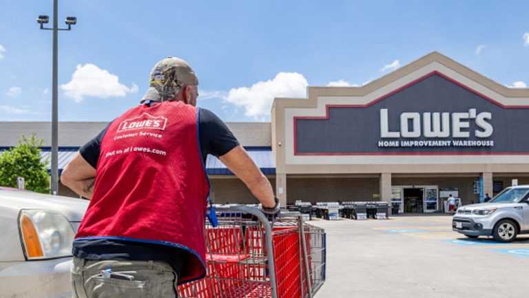 Lowes (LOW) Q4 earnings 2022