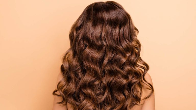 7 natural hair oils to keep your curls moisturized and bouncy