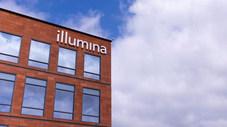 Illumina plans cost cuts as it faces shrinking margins