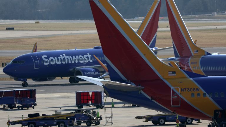 Southwest Airlines pauses departures after technical problems