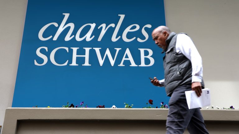 Nygren says bigger is better in financials, calls Schwab a favorite