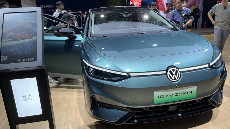 Volkswagen to invest $1 billion in China EV market, plans higher-end car