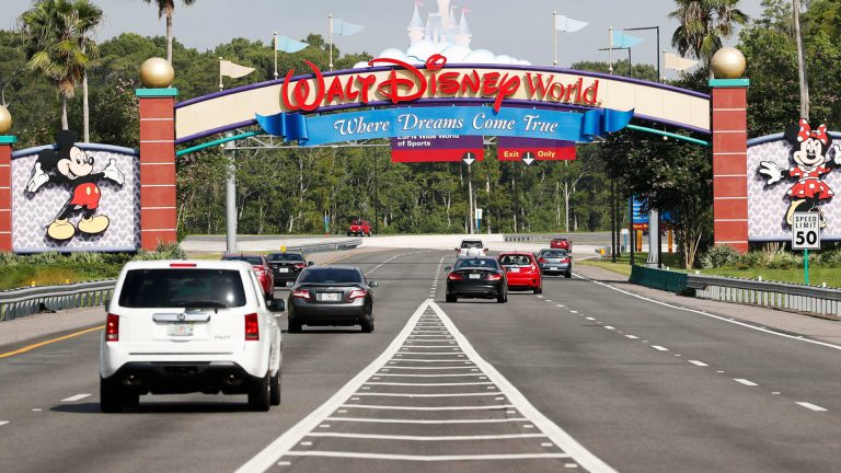 Disney, DeSantis feud leaves Florida Chamber of Commerce silent