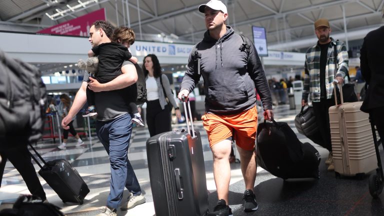 Memorial Day air travel tops 2019 levels as consumers shell out for trips