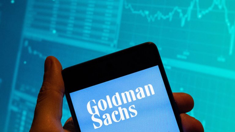 Goldman in talks to offload Apple Card to American Express: Source