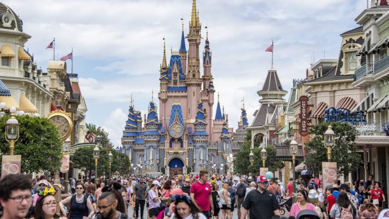 Are the lines at Disney World long? No, if you follow these tips