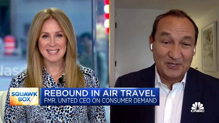 Leisure travel is ‘back and rolling’, says former United Airlines CEO Oscar Munoz