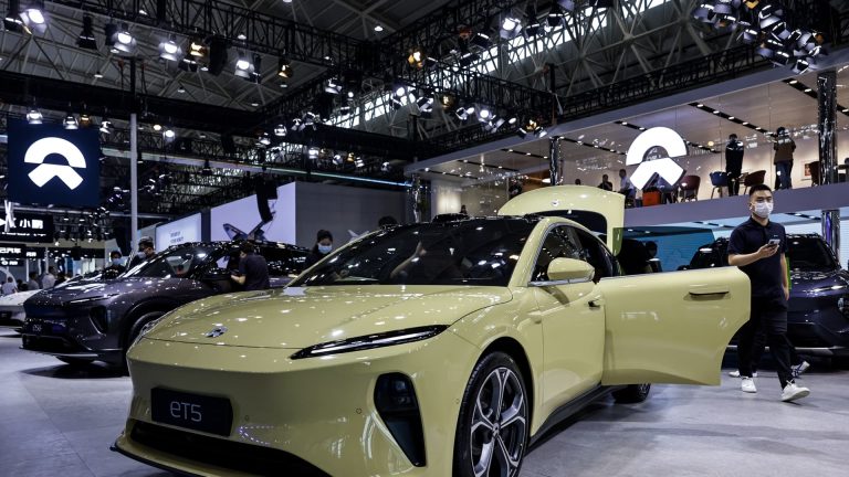 Chinese EV maker Nio raises more than $700 million from Abu Dhabi