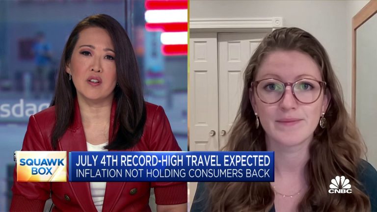 We’re seeing more ‘deal-seeking behavior’ from travelers, says Hopper’s Hayley Berg