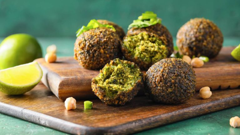 International Falafel Day: Try this mouthwatering homemade Falafel recipe today!