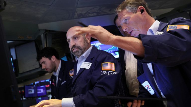 The Dow just posted its best winning streak since the 1980s. Why it keeps going higher