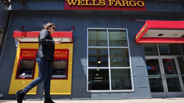 Wells Fargo repays clients $40 million for investment advice fees