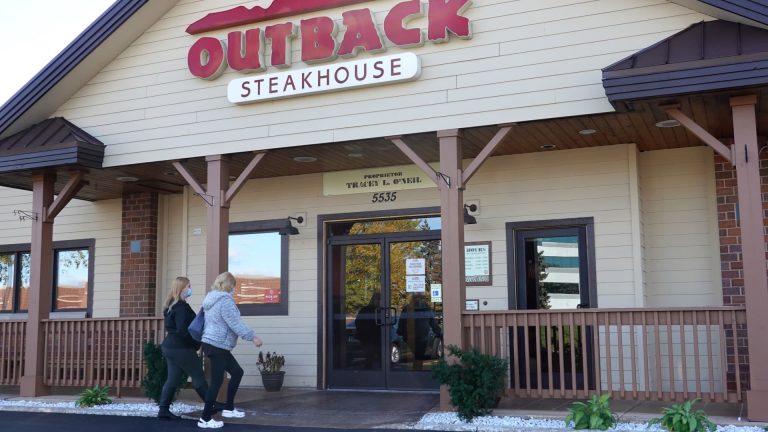 Here’s how Outback steakhouse won over Brazil