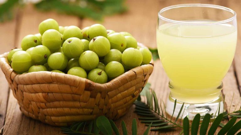Amla Juice: 12 Health Benefits For You